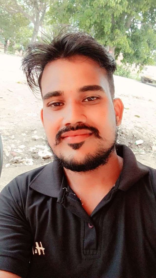 Looking for job in sales & marketing